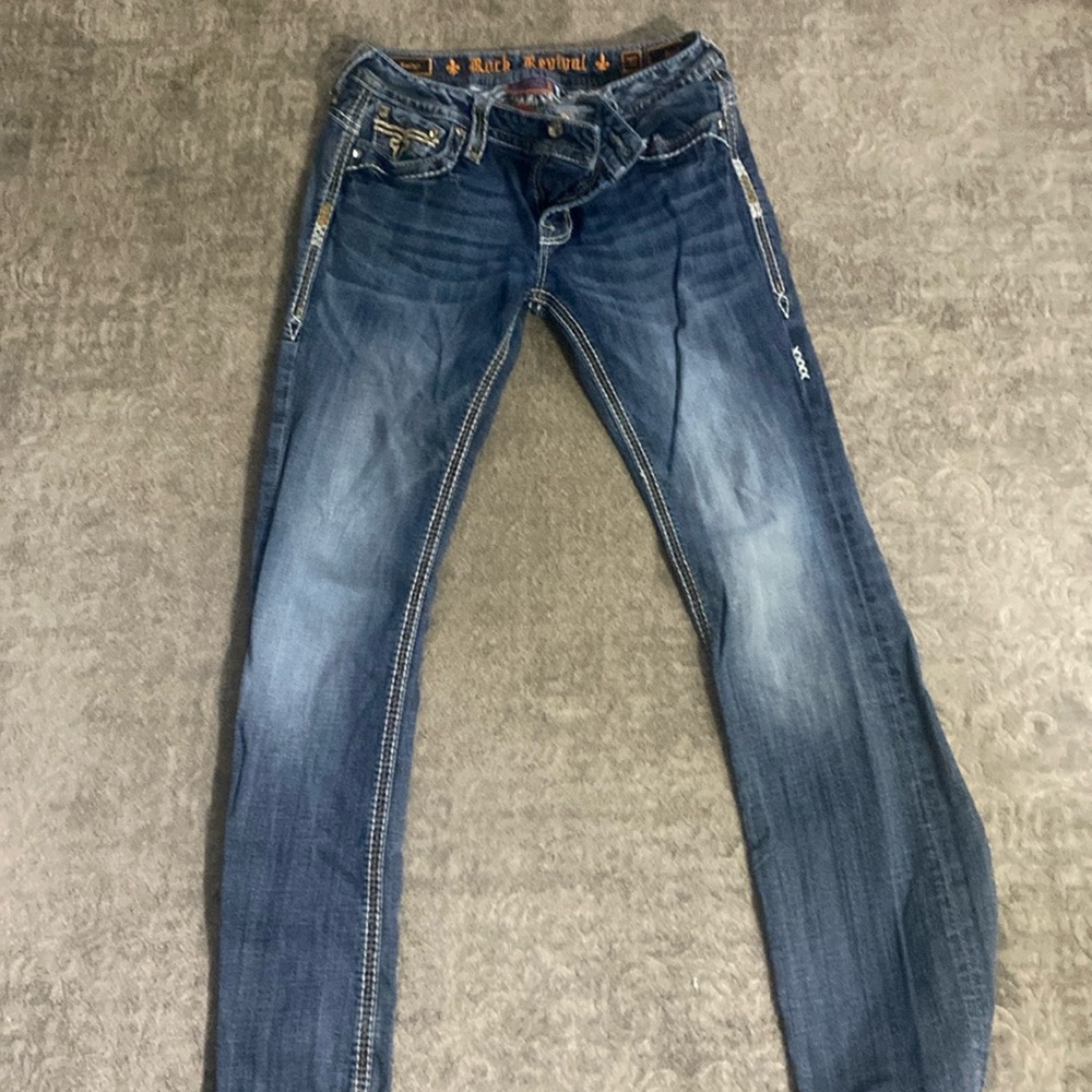 Rock revival size 30 length 33 in good shape no rips or holes  Kaitlyn style